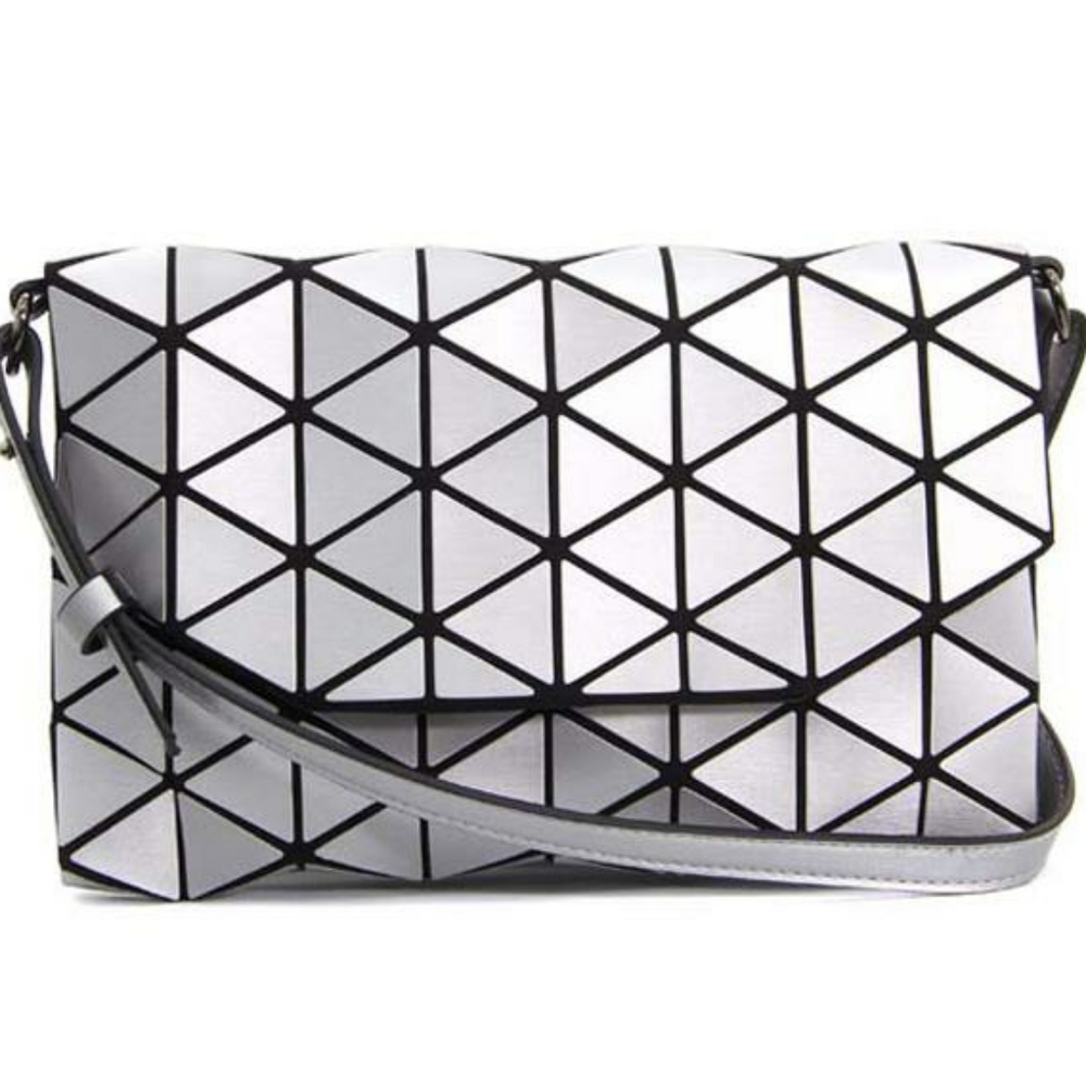 Silver shine geometric envelope bag